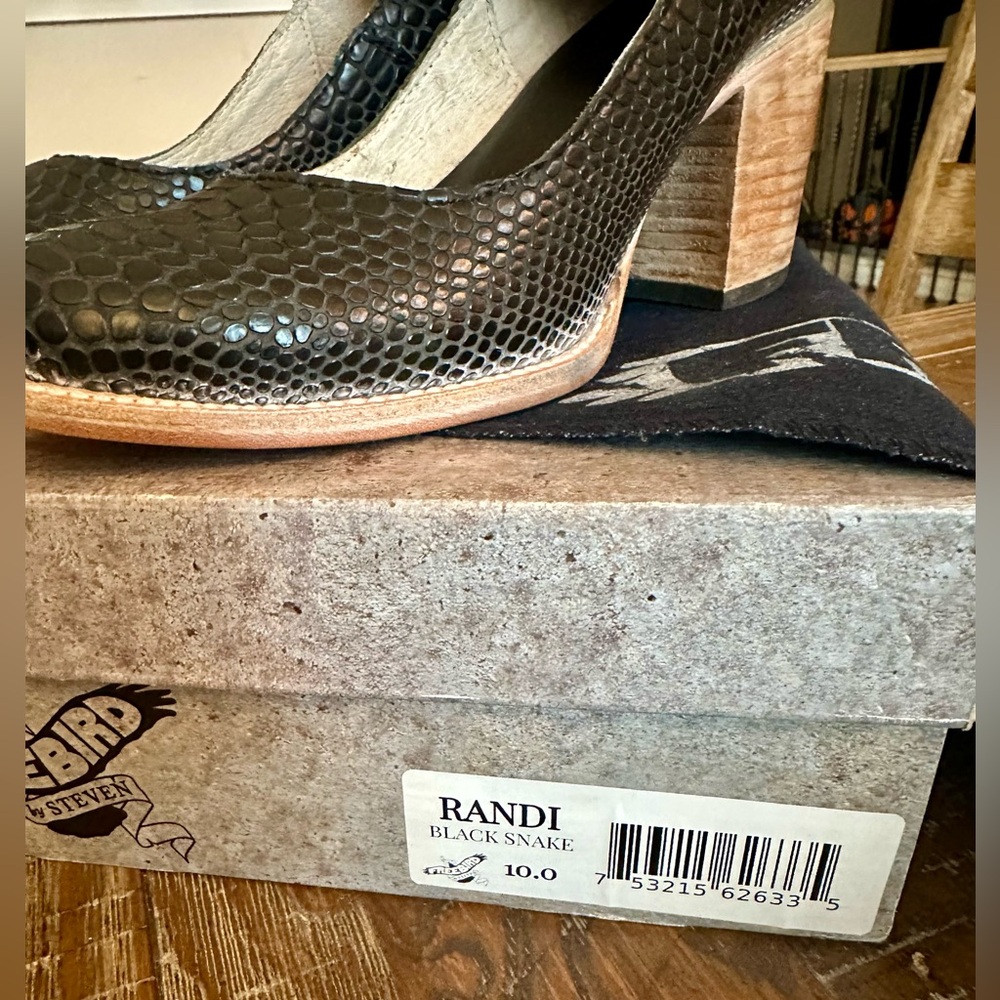 NEW Freebird Black Snake Randi Women Shoes, Size 10 - Picture 9 of 9